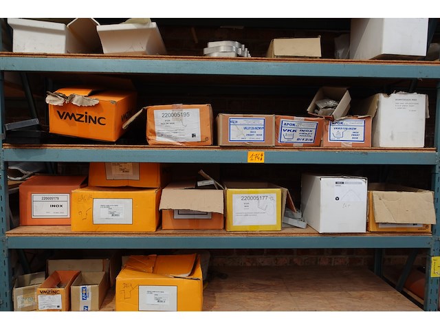 Volledige inhoud rek - afbeelding 1 van  13