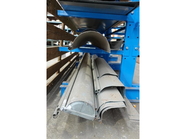 Volledige inhoud rek - afbeelding 4 van  11