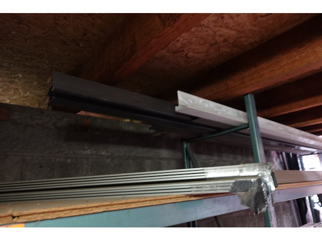 Volledige inhoud rek - afbeelding 10 van  18