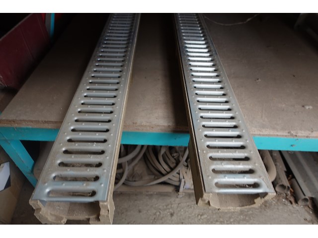 Volledige inhoud rek - afbeelding 20 van  22