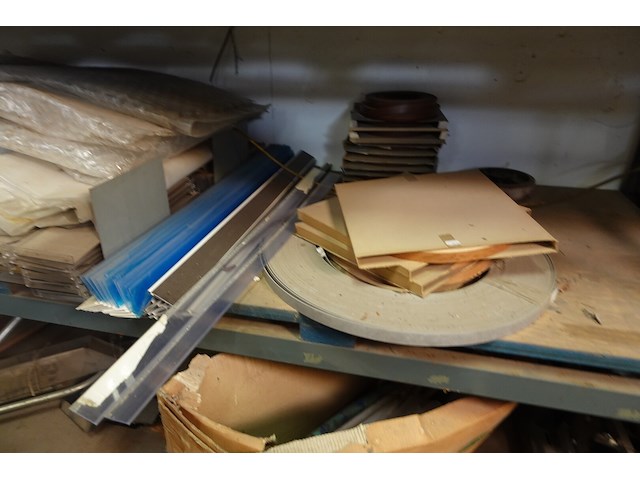 Volledige inhoud rek - afbeelding 3 van  16