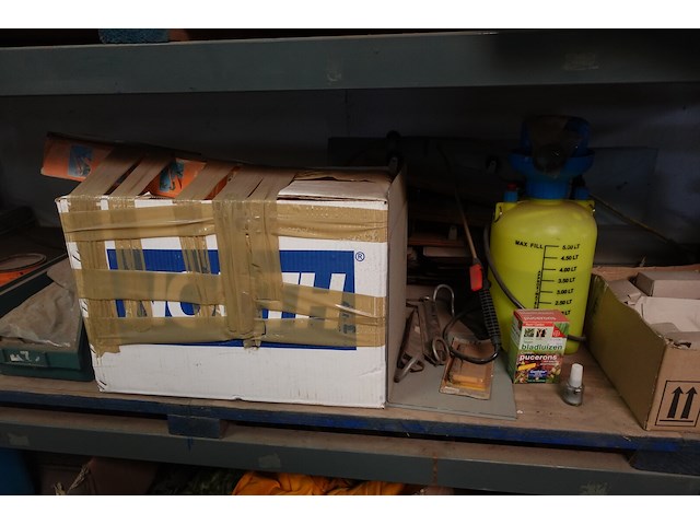 Volledige inhoud rek - afbeelding 13 van  16