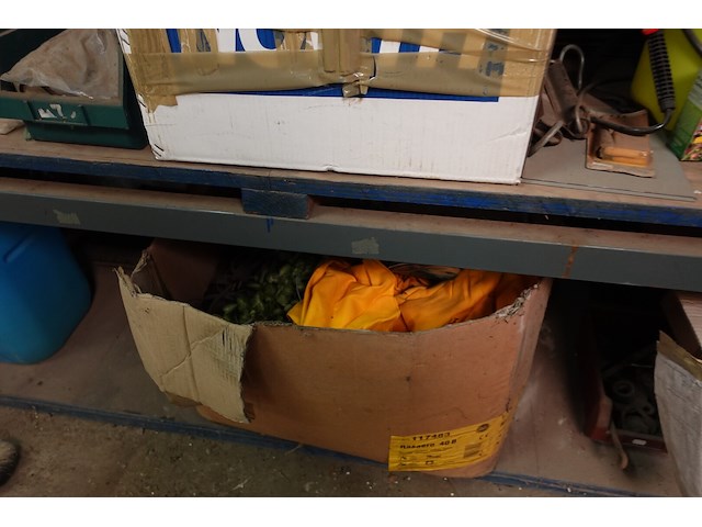 Volledige inhoud rek - afbeelding 14 van  16