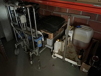 Volledige inhoud stockruimte - afbeelding 4 van  14