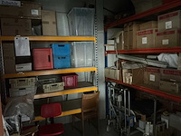 Volledige inhoud stockruimte - afbeelding 1 van  14