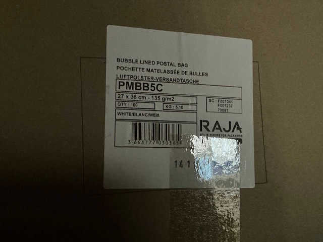 Volledige inhoud stockruimte - afbeelding 12 van  14