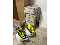 Volledige inhoud voorraadmagazijn - afbeelding 4 van  21