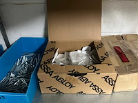 Volledige inhoud voorraadmagazijn - afbeelding 20 van  21