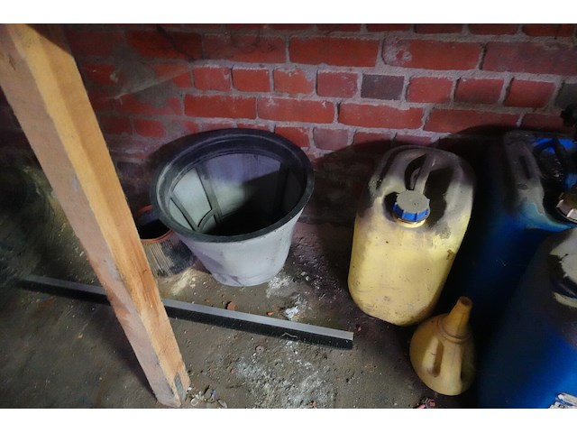 Volledige inhoud wand/werkbank - afbeelding 8 van  16