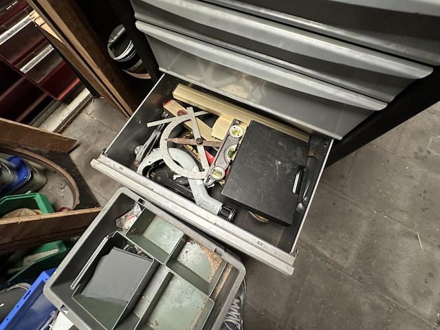 Volledige inhoud werkplaats - afbeelding 6 van  23