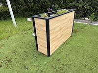 Volledige inrichting showroom buiten - afbeelding 4 van  8