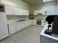 Volledige keuken met toestellen - afbeelding 3 van  9