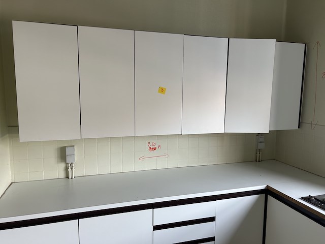 Volledige keuken (oud) - afbeelding 1 van  10