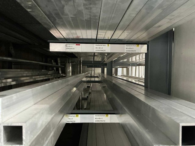 Volledige lengtes aluminium - afbeelding 3 van  16