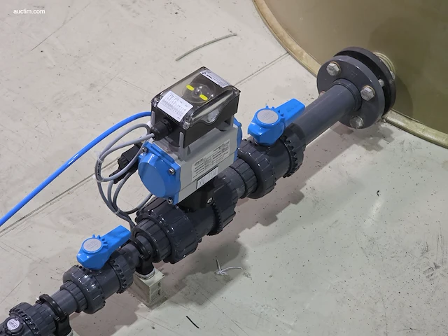 Volledige ontlakkings/meng installatie - afbeelding 4 van  24