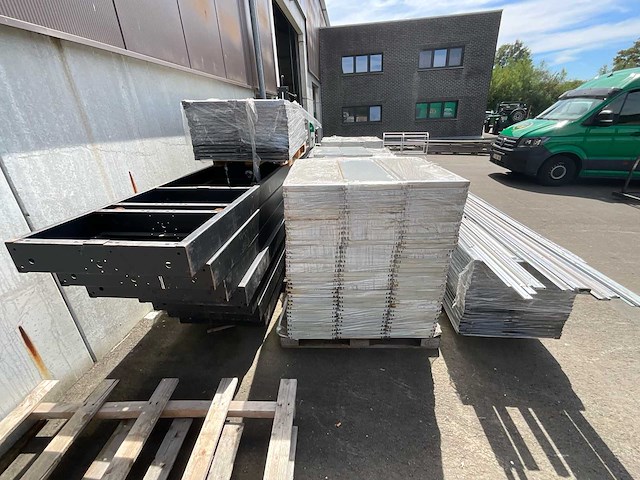 Volledige professionele metalen planken – 7 frames – 4 m - afbeelding 9 van  18