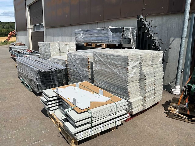 Volledige professionele metalen planken – 7 frames – 4 m - afbeelding 1 van  18