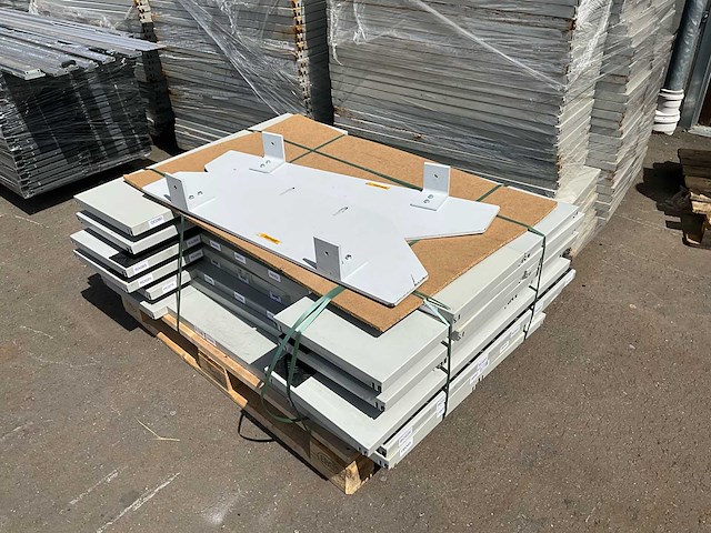 Volledige professionele metalen planken – 7 frames – 4 m - afbeelding 3 van  8