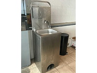 Volledige restaurantinrichting - afbeelding 9 van  93