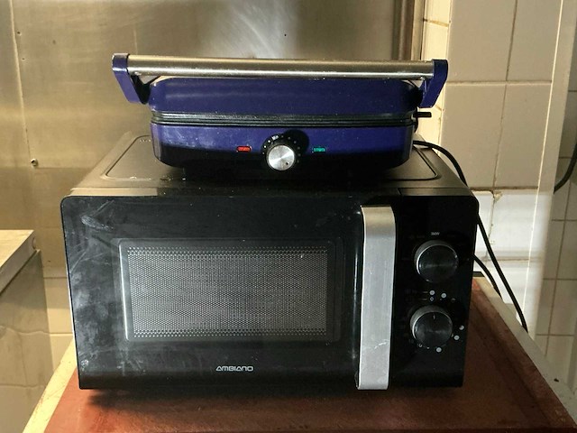 Volledige restaurantinrichting - afbeelding 38 van  93