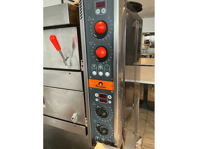 Volledige restaurantinrichting - afbeelding 33 van  93