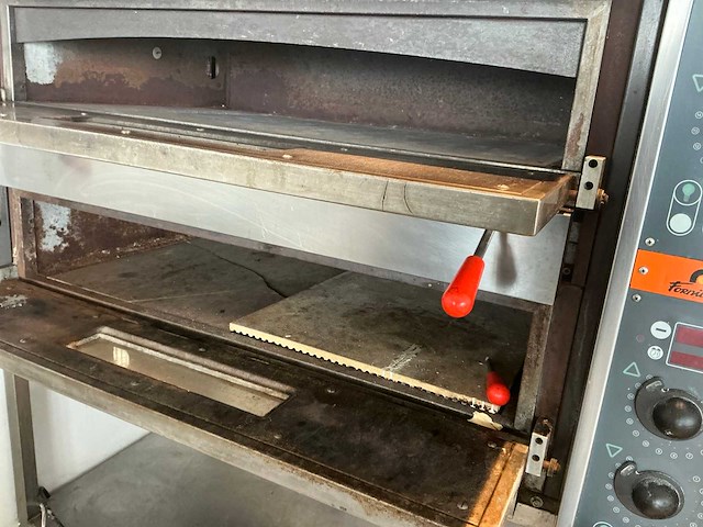 Volledige restaurantinrichting - afbeelding 44 van  93