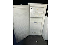 Volledige restaurantinrichting - afbeelding 71 van  93