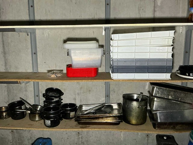 Volledige restaurantinrichting - afbeelding 76 van  93