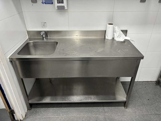 Volledige restaurantinrichting - afbeelding 8 van  97