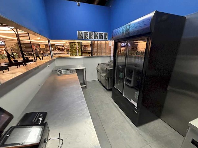 Volledige restaurantinrichting - afbeelding 22 van  97