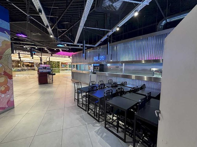 Volledige restaurantinrichting - afbeelding 41 van  97