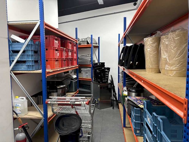Volledige restaurantinrichting - afbeelding 97 van  97