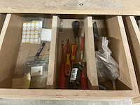 Volledige resterende inhoud gereedschapstafel - afbeelding 13 van  18