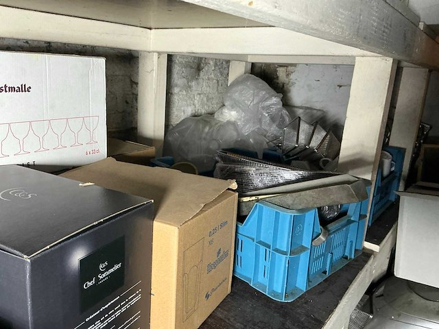 Volledige resterende inhoud kelder - afbeelding 1 van  8
