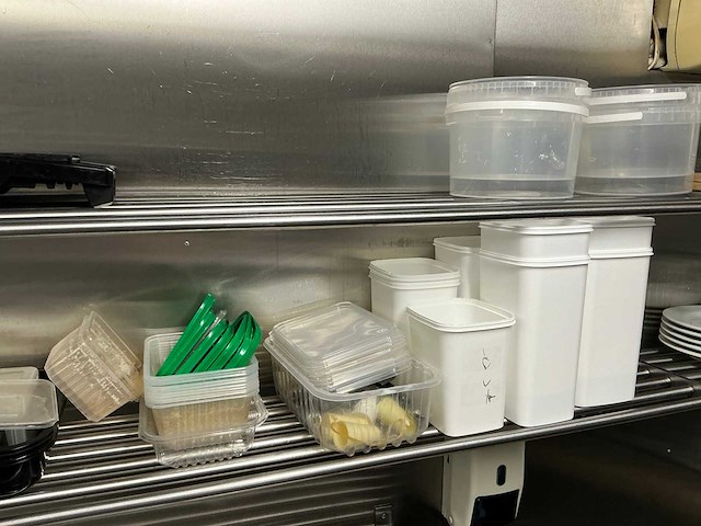 Volledige resterende inhoud keuken - afbeelding 5 van  18