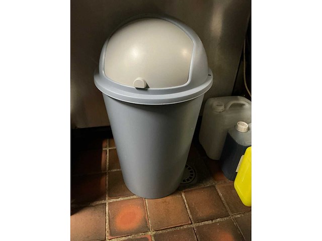 Volledige resterende inhoud keuken - afbeelding 6 van  18