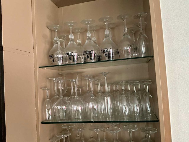 Volledige resterende inhoud keuken - afbeelding 15 van  18