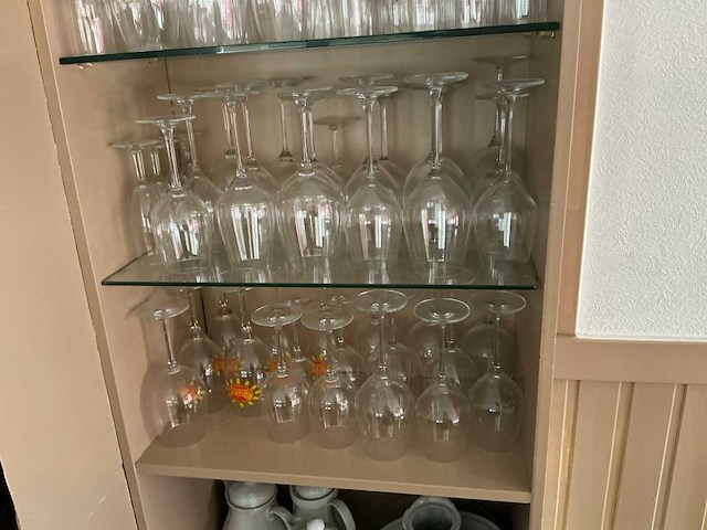 Volledige resterende inhoud keuken - afbeelding 16 van  18