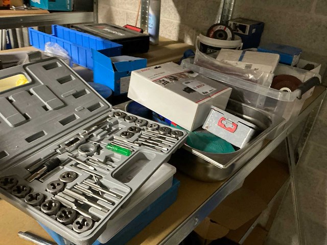 Volledige resterende inhoud magazijn - afbeelding 3 van  37