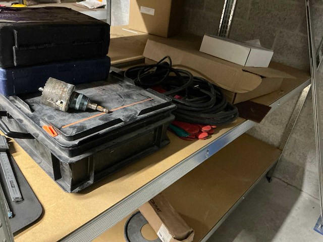 Volledige resterende inhoud magazijn - afbeelding 5 van  37