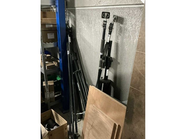 Volledige resterende inhoud magazijn - afbeelding 11 van  37