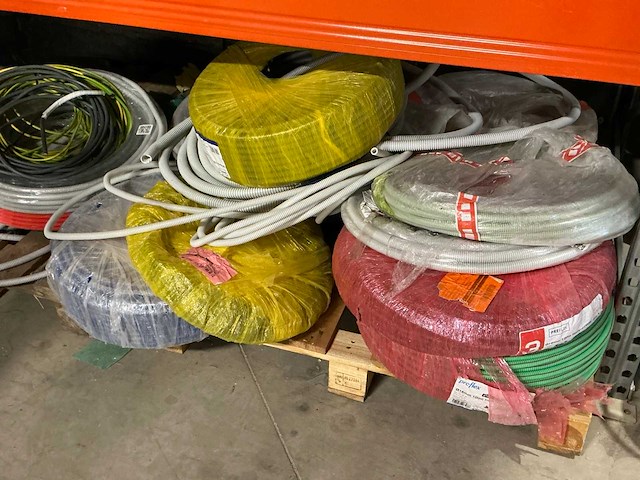 Volledige resterende inhoud magazijn - afbeelding 19 van  37