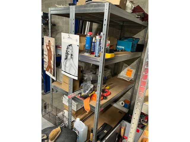 Volledige resterende inhoud magazijn - afbeelding 12 van  37