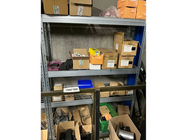 Volledige resterende inhoud magazijn - afbeelding 32 van  37