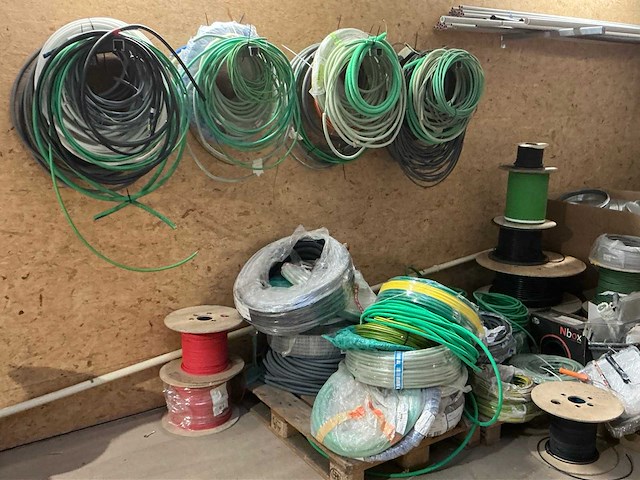 Volledige resterende inhoud vlonder - afbeelding 30 van  44