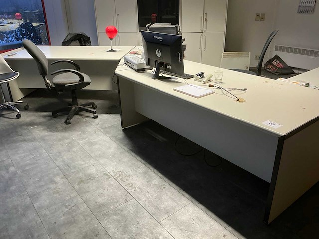 Volledige restinhoud kantoor - afbeelding 1 van  16