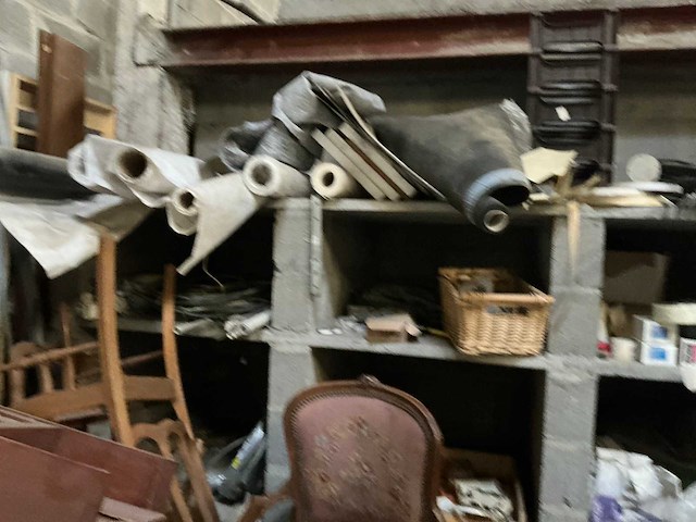 Volledige restinhoud magazijn - afbeelding 4 van  7