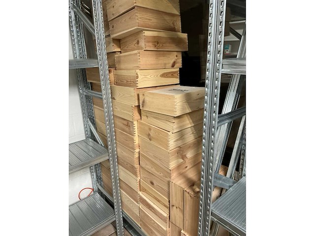 Volledige restinhoud magazijnkantoor - afbeelding 2 van  9