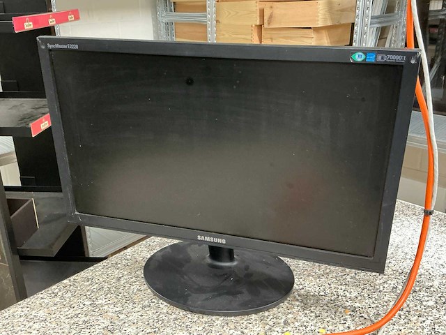 Volledige restinhoud magazijnkantoor - afbeelding 9 van  9