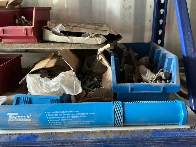 Volledige restinhoud zeecontainer 4 - afbeelding 4 van  36